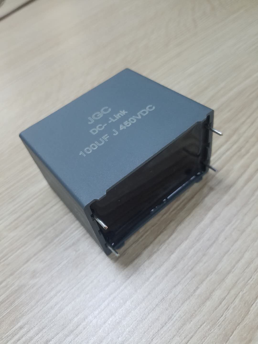 JGC印字品牌的電容是哪家公司生產(chǎn)銷售的(圖2) JGC印字品牌的電容是哪家公司生產(chǎn)銷售的(圖2)